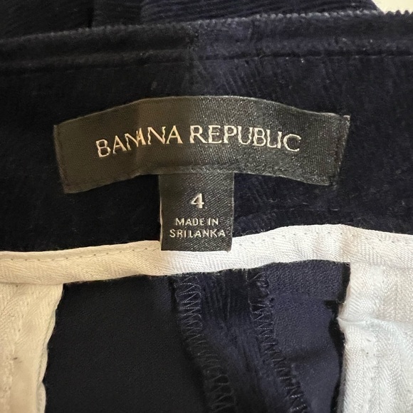Banana Republic sz 4 Logan Fit Corduroy Pants dark blue stretchy - Picture 4 of 6